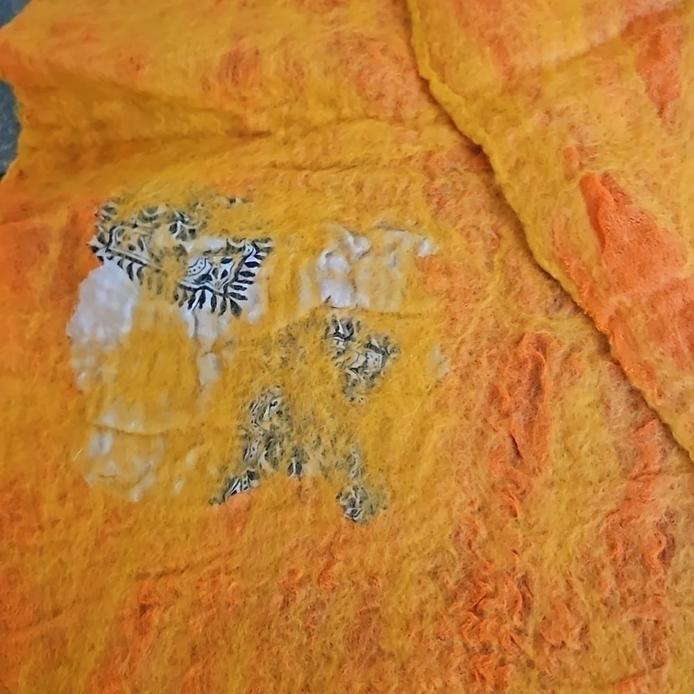 Scarf Handcrafted Wool and Silk New 62x14